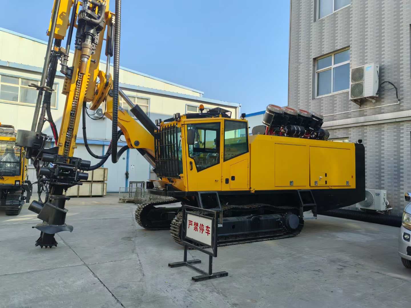 Jinke JK830-2 حفارة DTH هيدروليكية مدمجة مستعملة، عرض المصدر 4