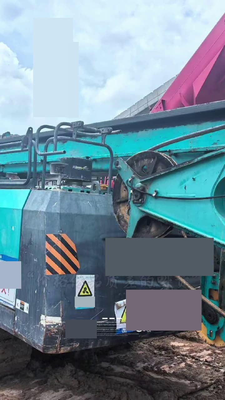 Sunward 300H Rotary Drilling Rig right view