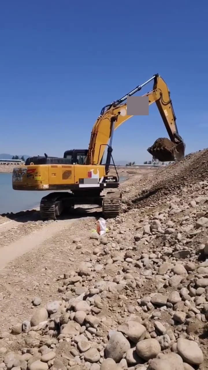 Used SANY 305 Rotary Drilling Rig working view