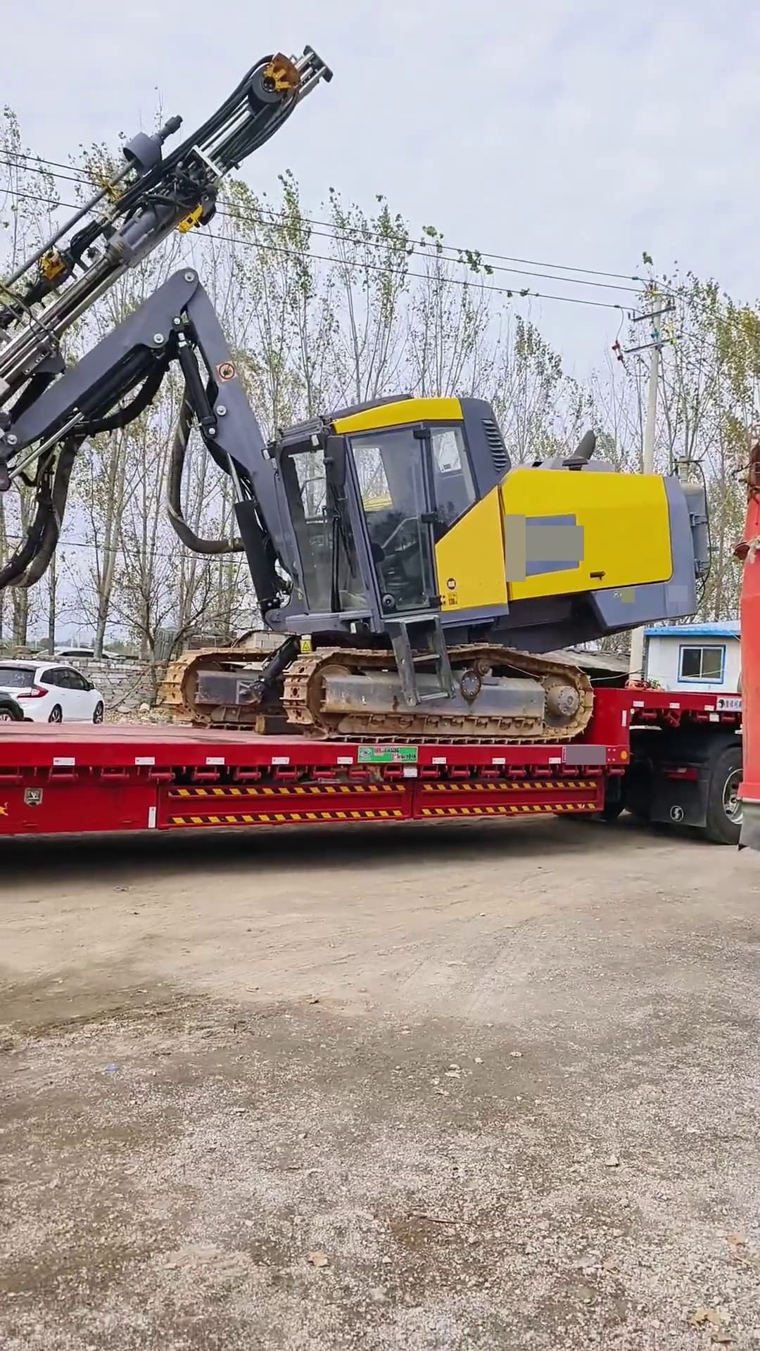 Epiroc T40 sondaj kulesi kullanılmış ekipman ön görünüm