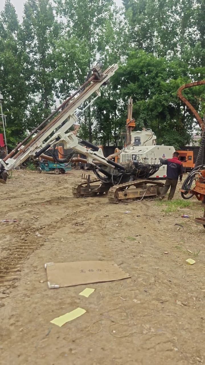 SDLG 150F DTH Surface Drill Rig used equipment