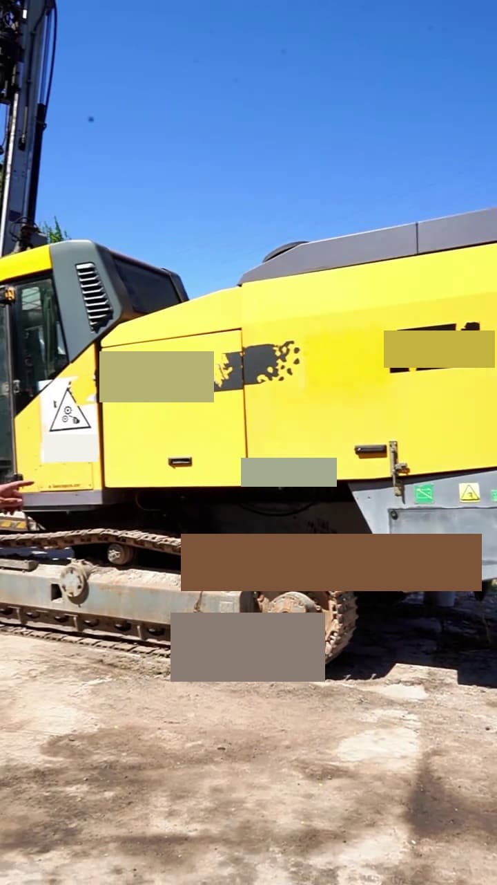 Atlas Copco FlexiROC D50 drilling-rig used equipment front view
