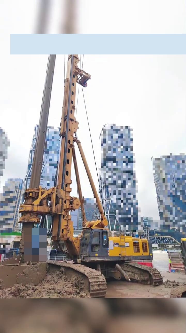 Used XCMG 550 Rotary Drilling Rig side view
