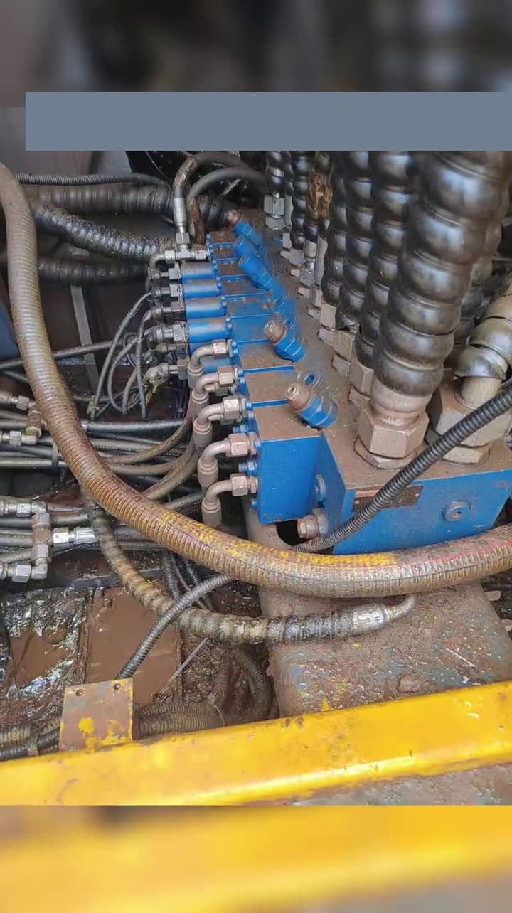 Used XCMG 550 Rotary Drilling Rig interior view