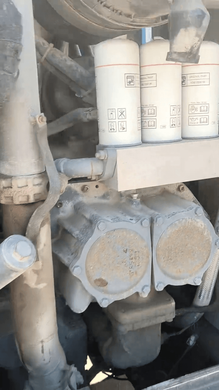 Interior view of used Liutech 180-19 mobile air compressor