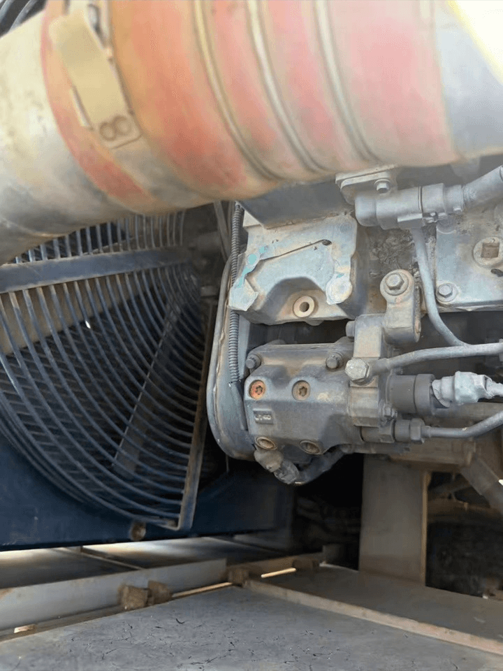 منظر داخلي لـ Zoomlion 240 حفارة دوارة مستعملة