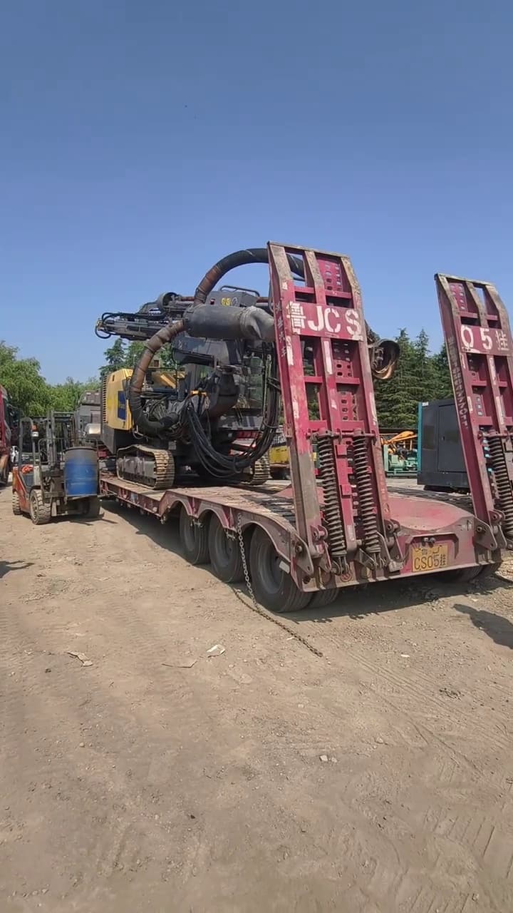 Atlas Copco D55 equipment view 5