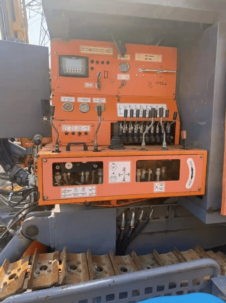 حفارة Zhigao 452HA سطحية مستعملة بنظام DTH مدمج