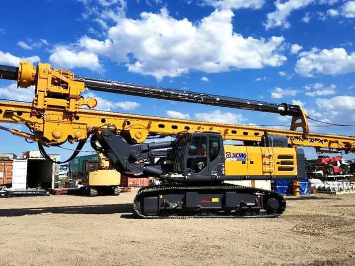 Used XCMG XR240E machine view
