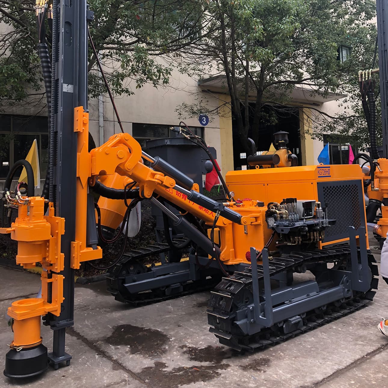 Used Kaishan 726 rock drilling rig, used equipment, front-side view