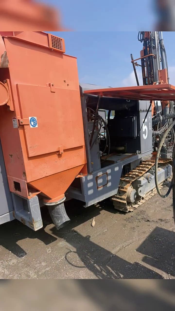 Used Zhigao 452HA Rock Drilling Rig right view