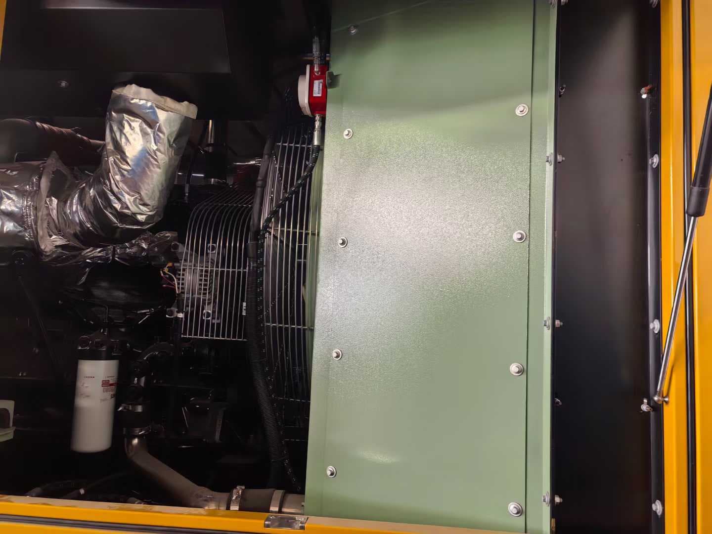 Used Sullair XSK39SD high-pressure portable air compressor, source view 5