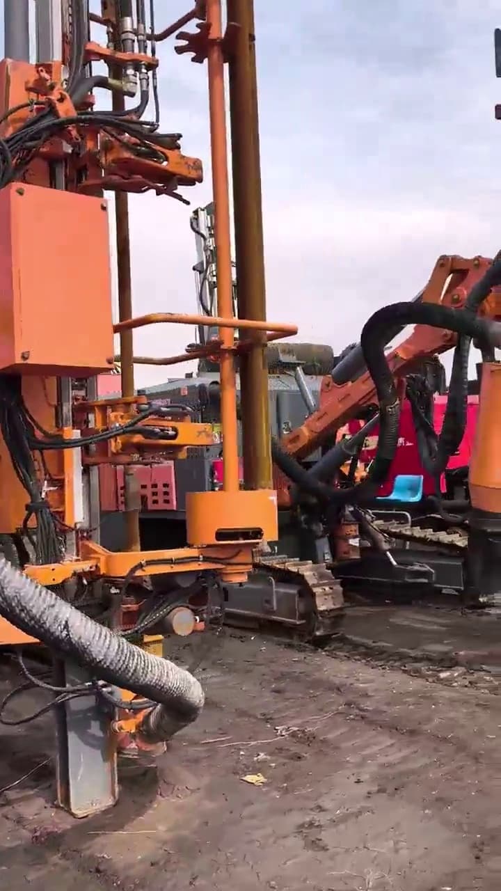 Zhigao 452HA Integrated DTH Surface Drill Rig used equipment