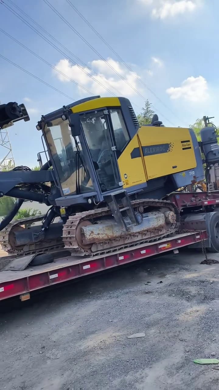 Atlas Copco T40 Top Hammer Surface Drill Rig used equipment