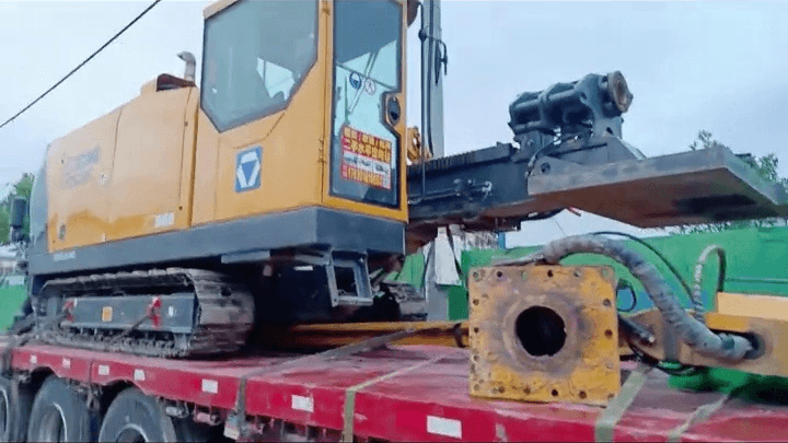 منظر جانبي لحفارة XCMG 500F الأفقية الموجهة
