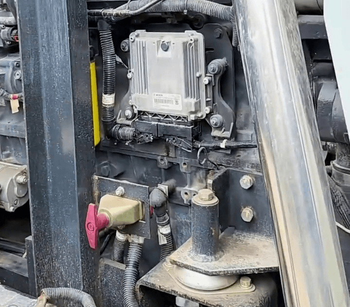 Liutech 295-25 air compressor control module and lower piping details
