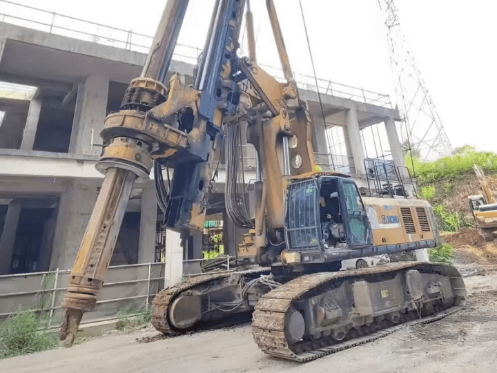 مستعمل XCMG XR400E منصة حفر دوارة كاملة منظر أمامي