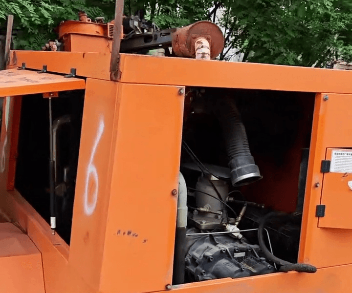 Used Kaishan 10-13 portable air compressor front view