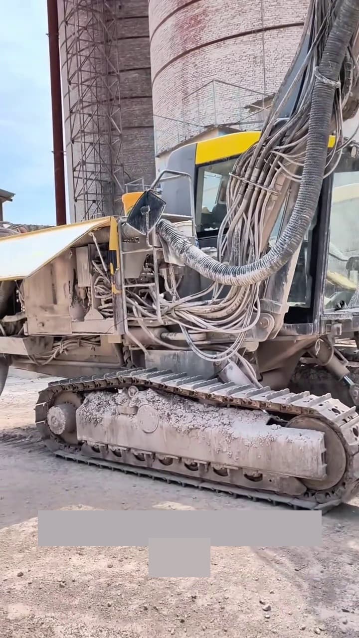 Atlas Copco T35 drilling-rig used equipment front view
