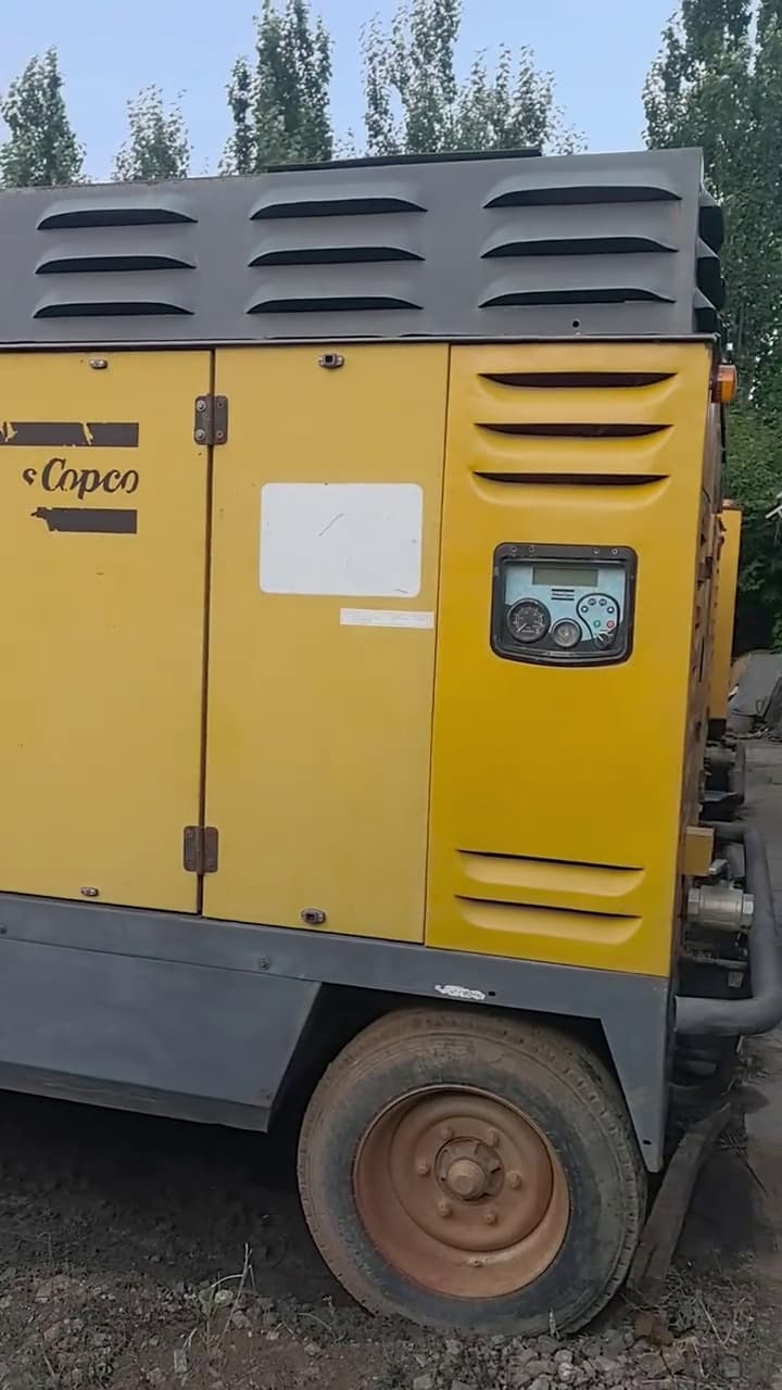 Atlas Copco XRHS836 Mobile Air Compressor used equipment