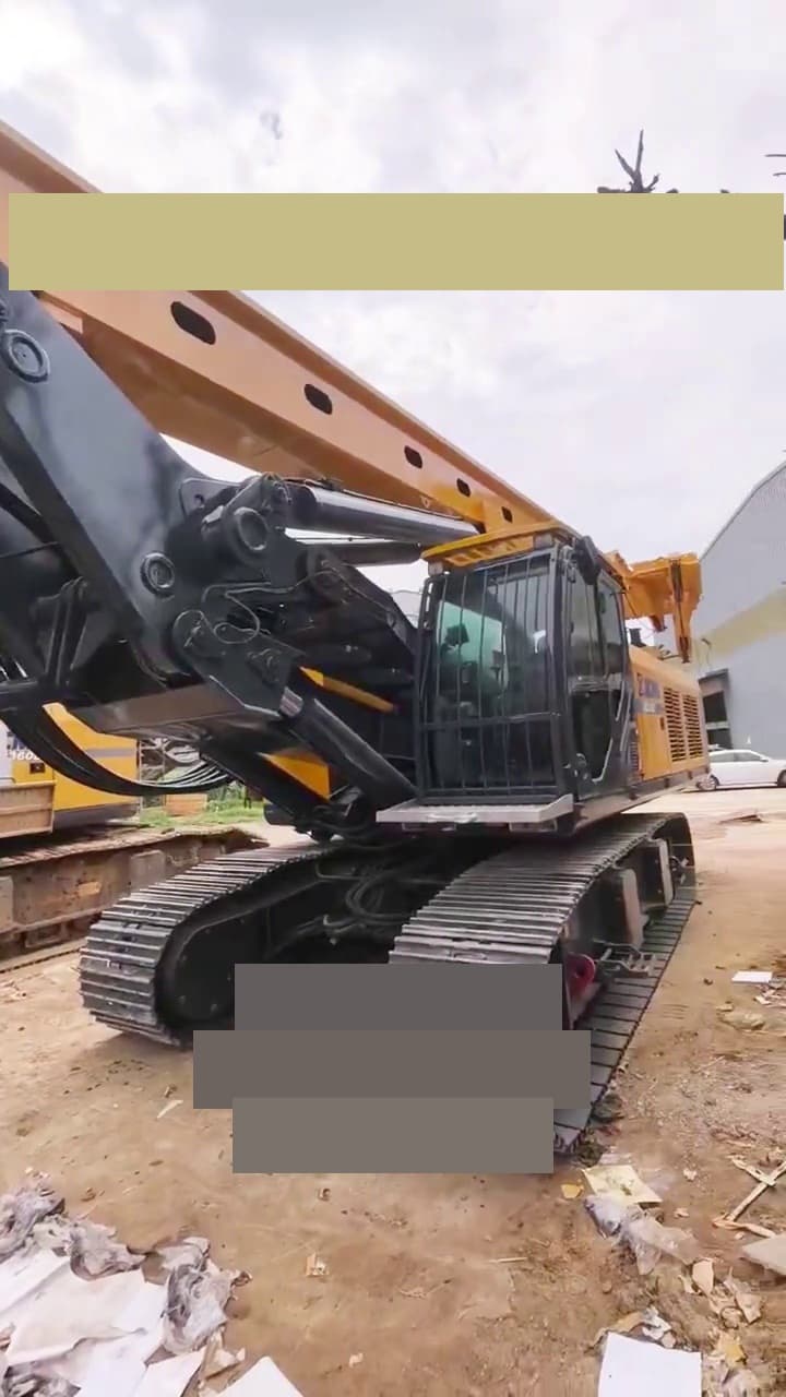 XCMG XR240E drilling-rig used equipment side view