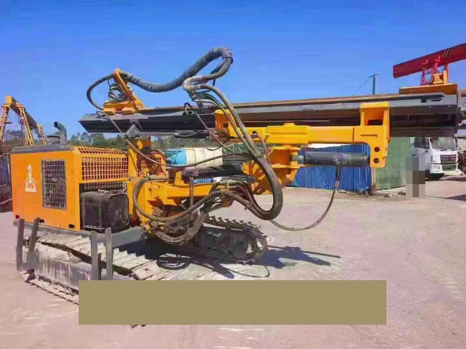 Kaishan KG420S drilling-rig used equipment interior view