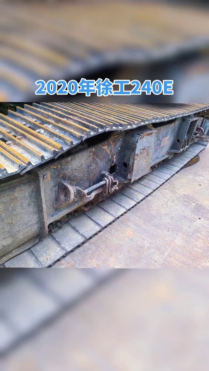 XCMG XR240E drilling-rig used equipment interior view
