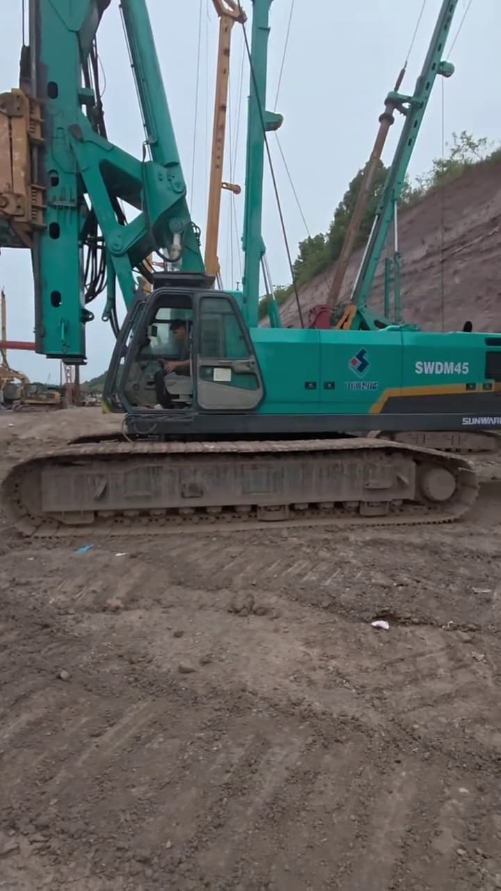 Sunward SWDM45 Rotary Drilling Rig used equipment