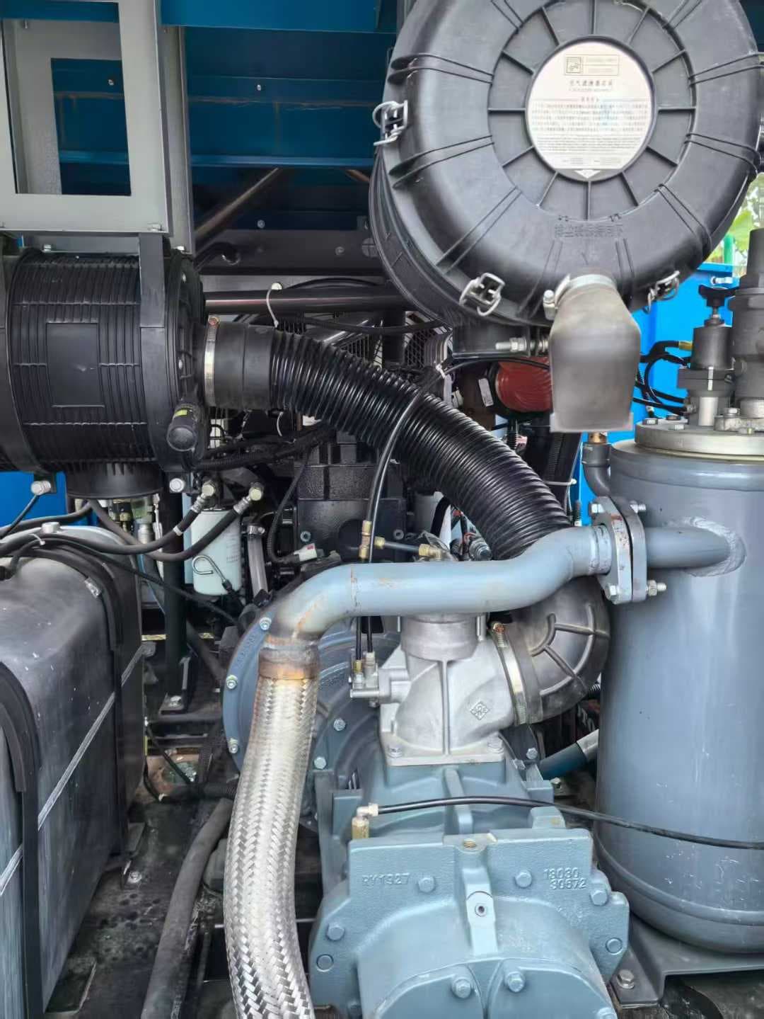 Used Liutech LUY150-15A portable air compressor, source view 6