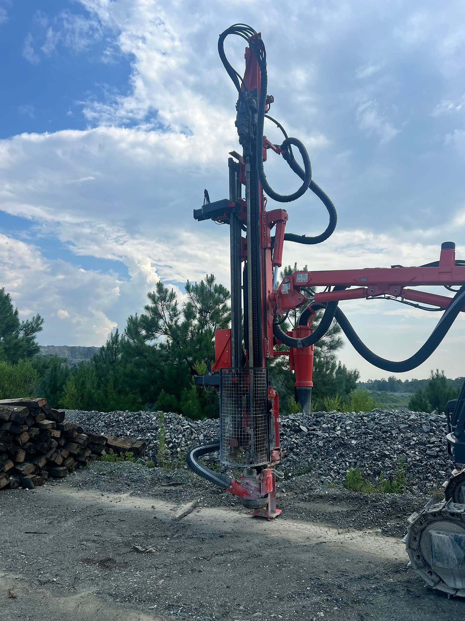 Used Sandvik 700 Rock Drilling Rig used equipment drilling mast view