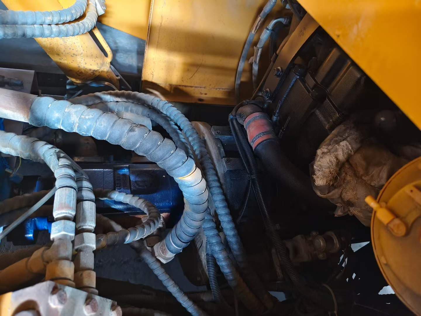 Used XCMG XSL5/360 deep well drilling rig, source view 8